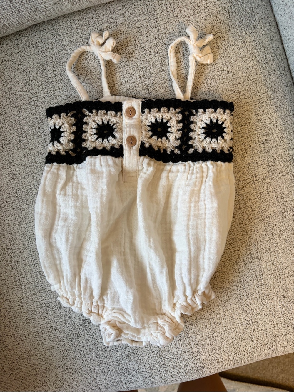 Old Navy 6-12M Cream Romper with Black Crochet Trim